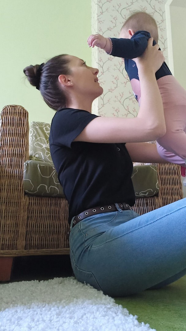 Adél au pair programja Hollandiában_vidám percek a kislánnyal